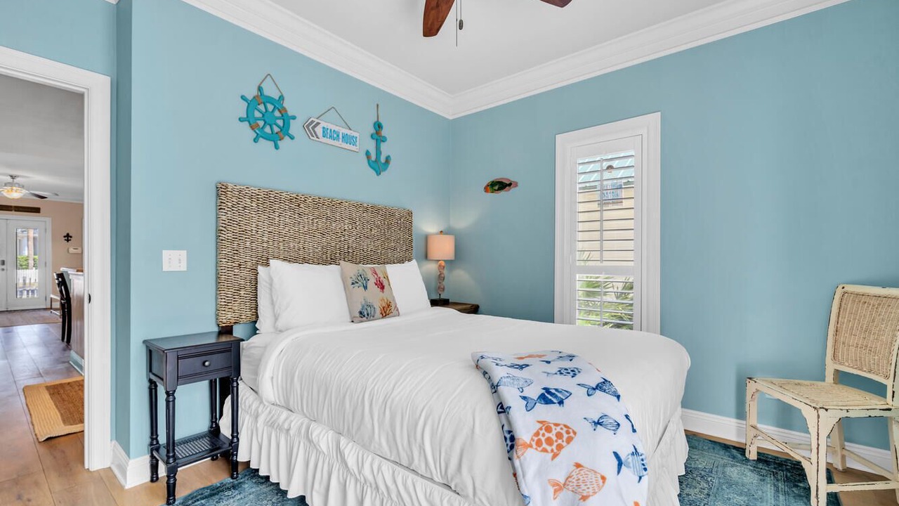 Photo of Bedroom in Crystal Shores