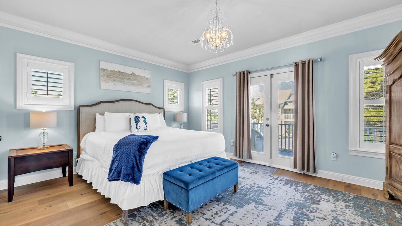 Photo of Bedroom in Crystal Shores