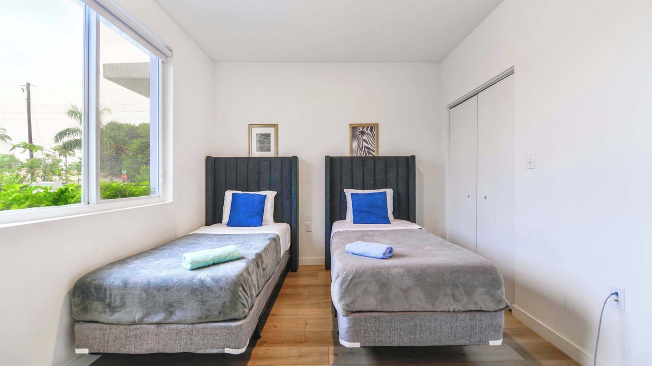 Photo of Bedroom in Golden Glades