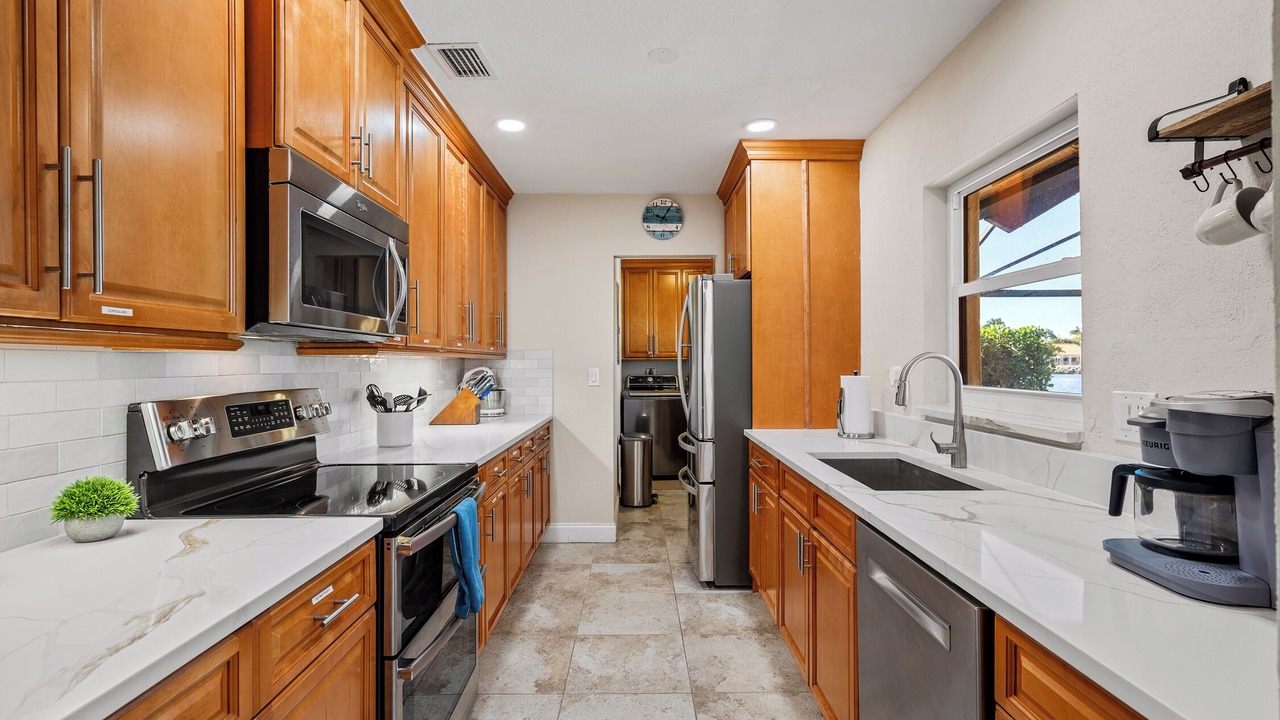 Photo of Kitchen in Tropic Palms