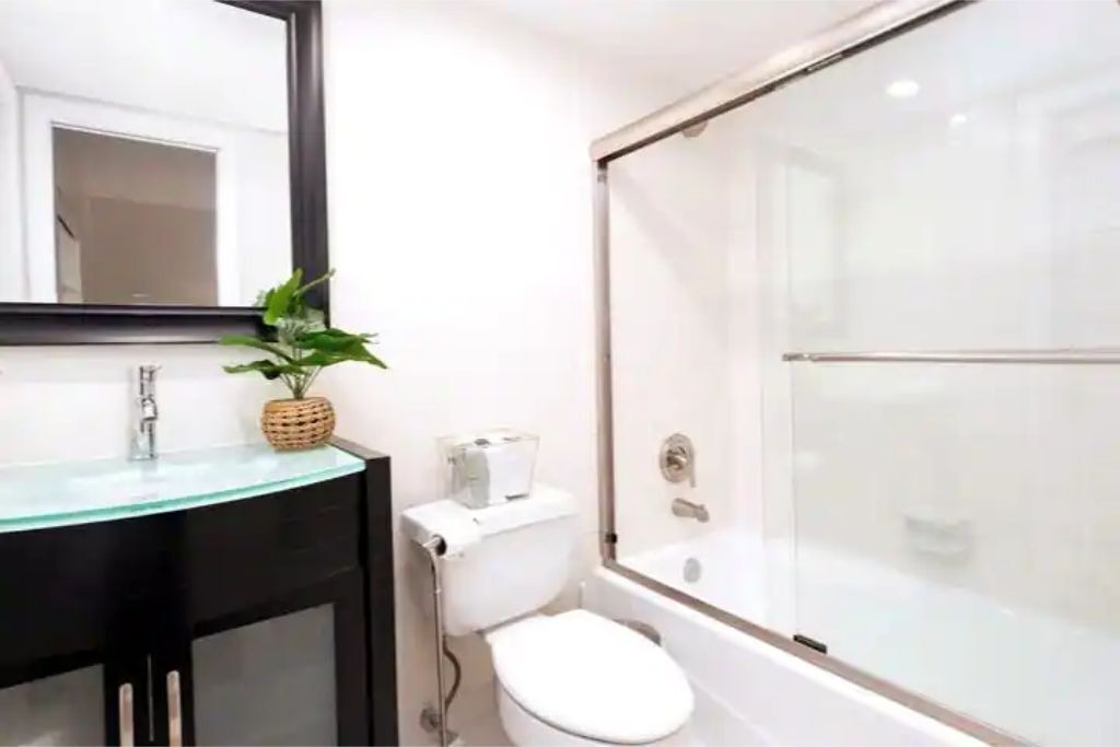 Photo of Bathroom in Cooper City
