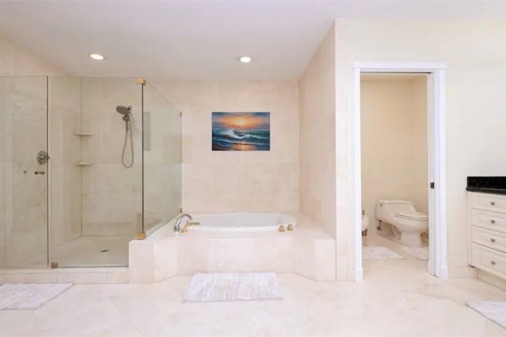 Photo of Bathroom in Cooper City