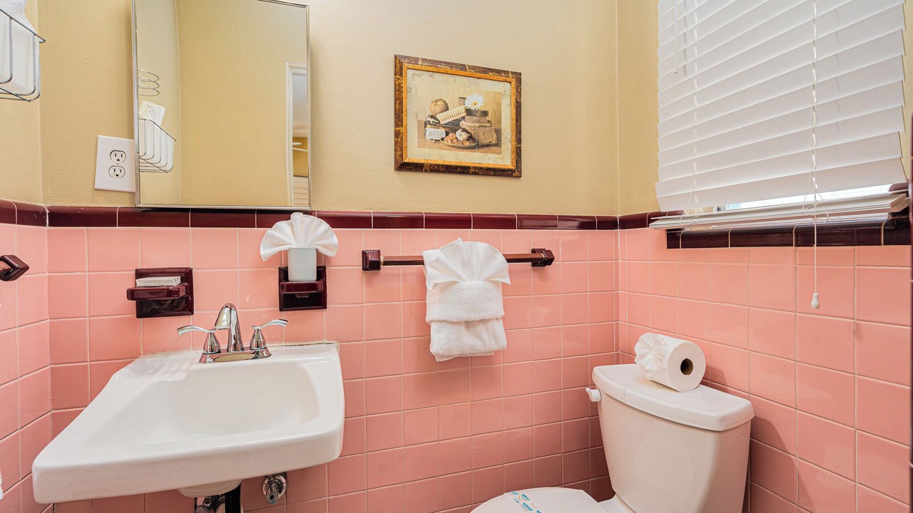 Photo of Bathroom in Lenox Park