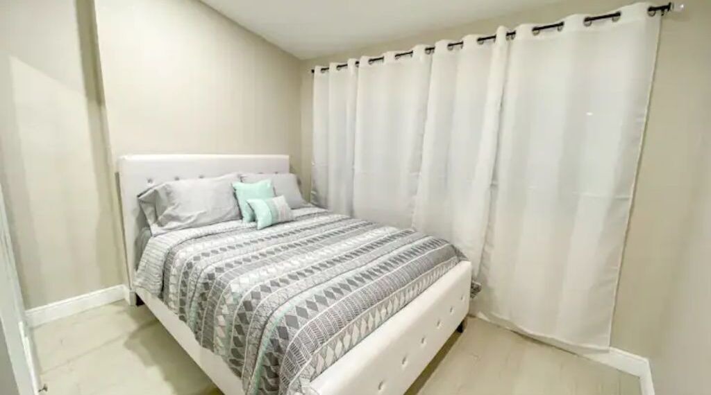 Photo of Bedroom in Sunset