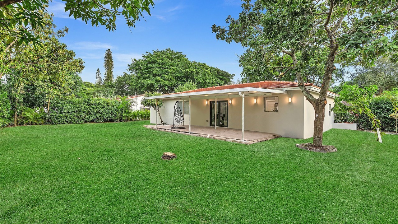 Photo of Outdoor in El Portal
