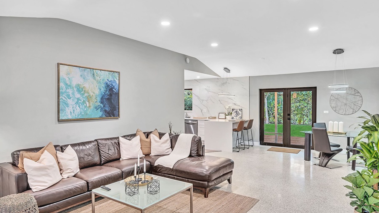 Photo of Livingroom in El Portal