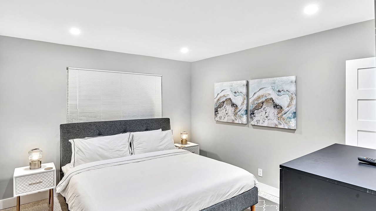 Photo of Bedroom in El Portal