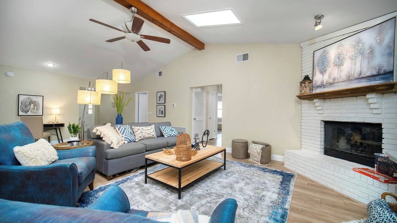 Photo of Livingroom in Southside