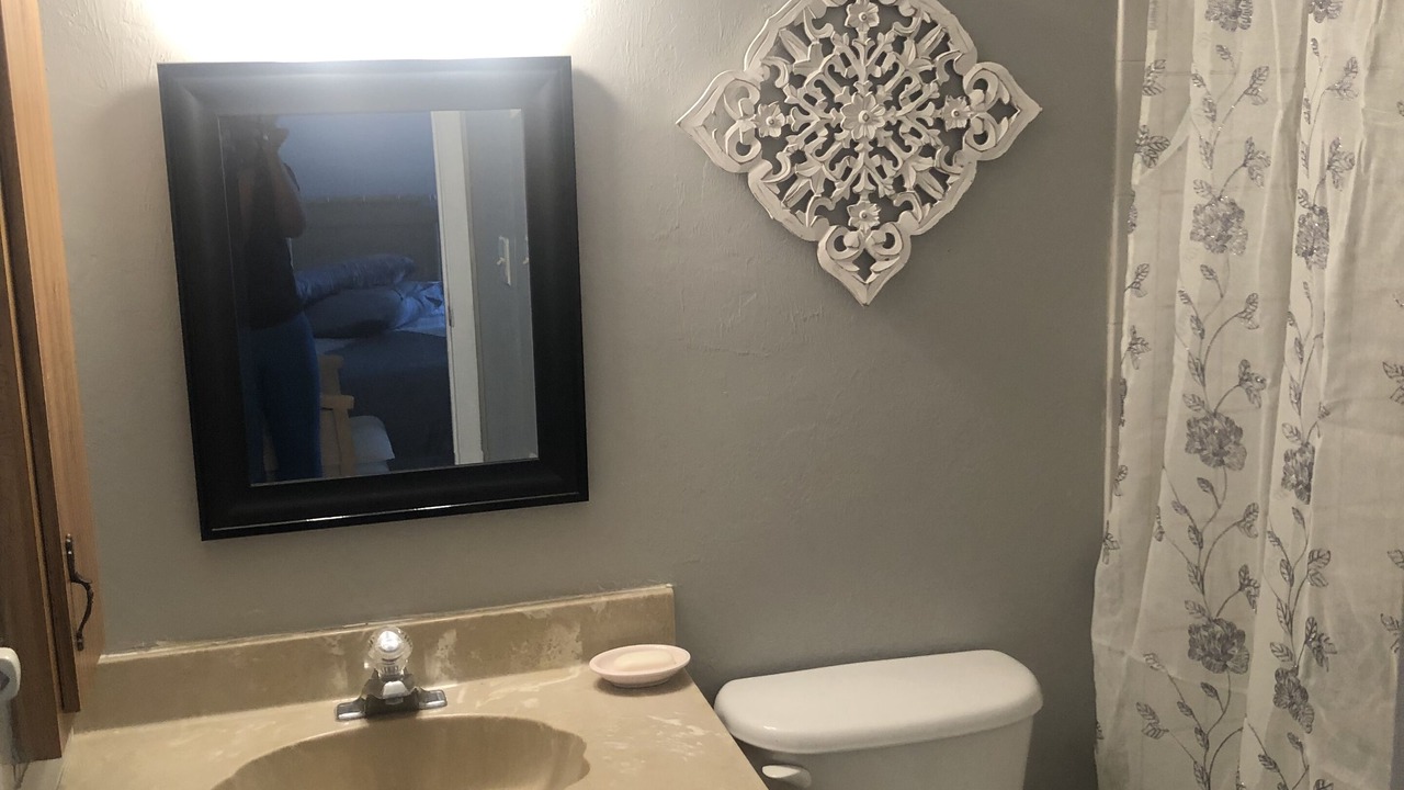 Photo of Bathroom in Iona