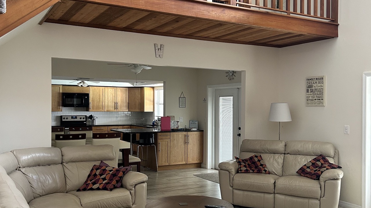 Photo of Livingroom in Auburndale