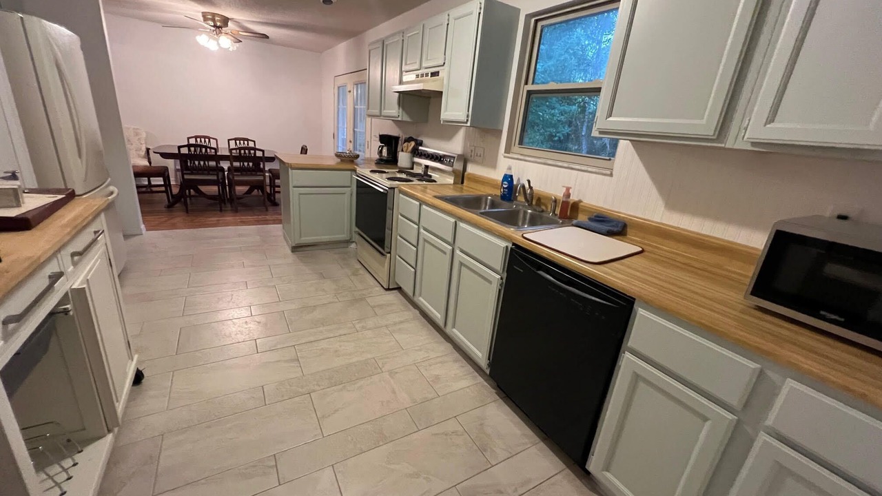 Photo of Kitchen in Lake City