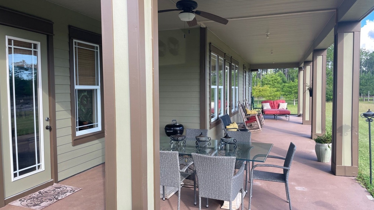 Photo of Outdoor in Thomas Drive