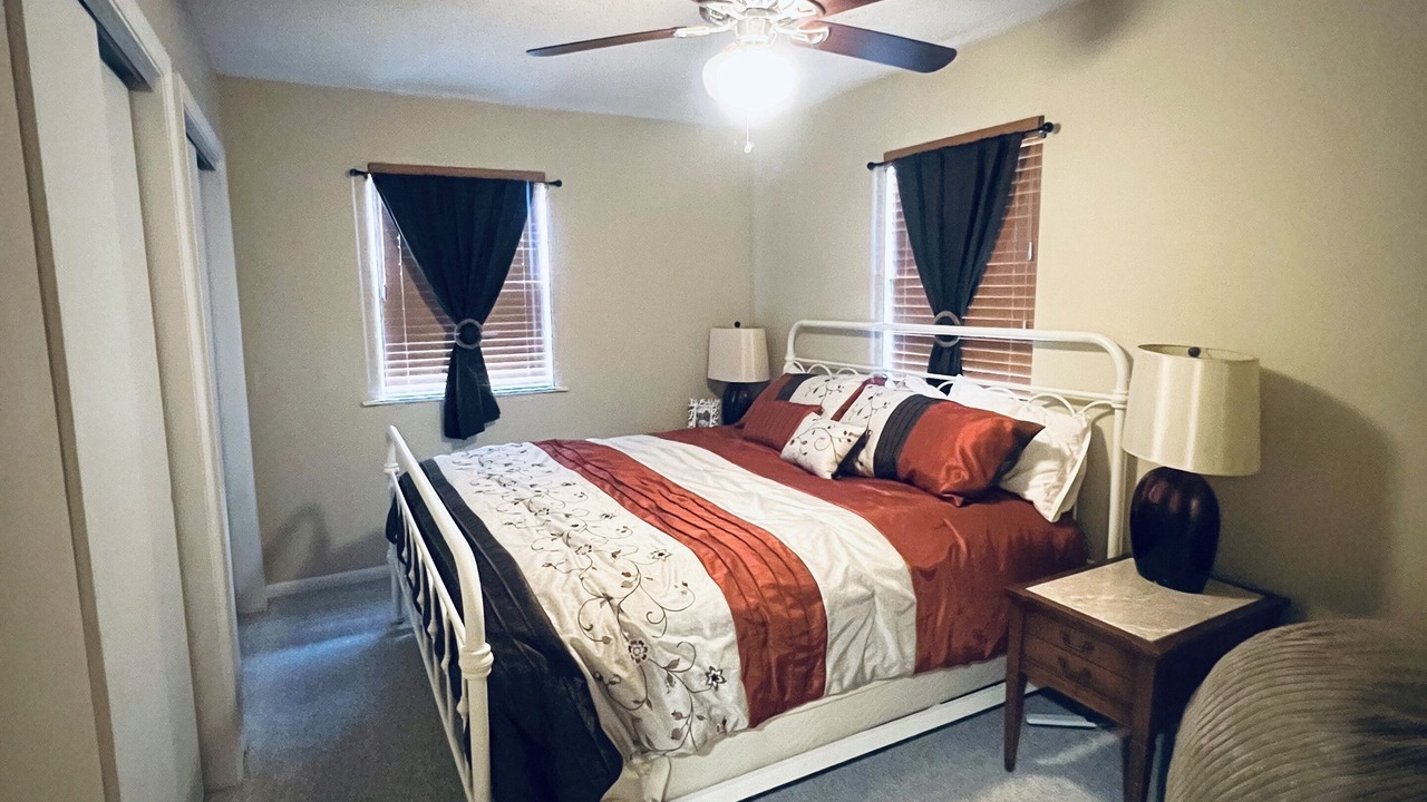 Photo of Bedroom in Suwannee