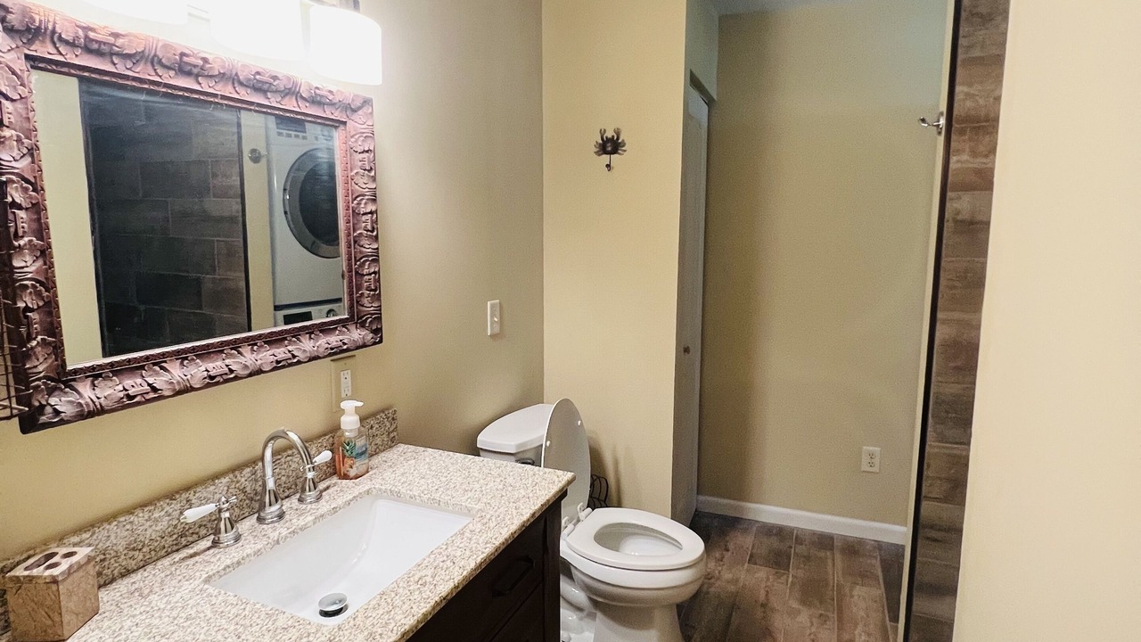 Photo of Bathroom in Suwannee