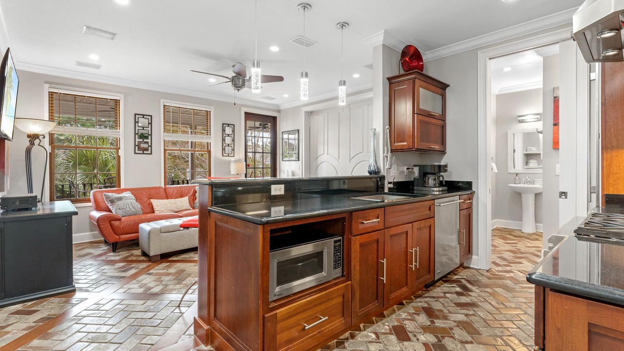 Photo of Kitchen in Baytowne Wharf