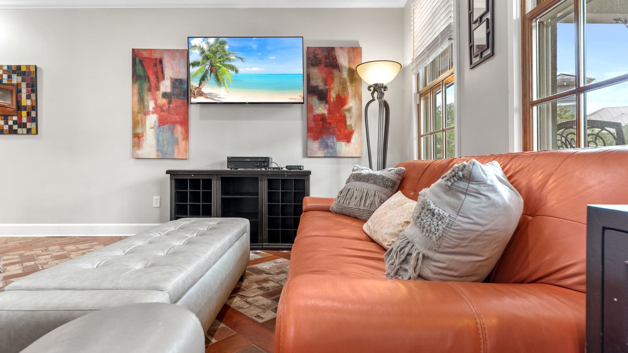 Photo of Livingroom in Baytowne Wharf