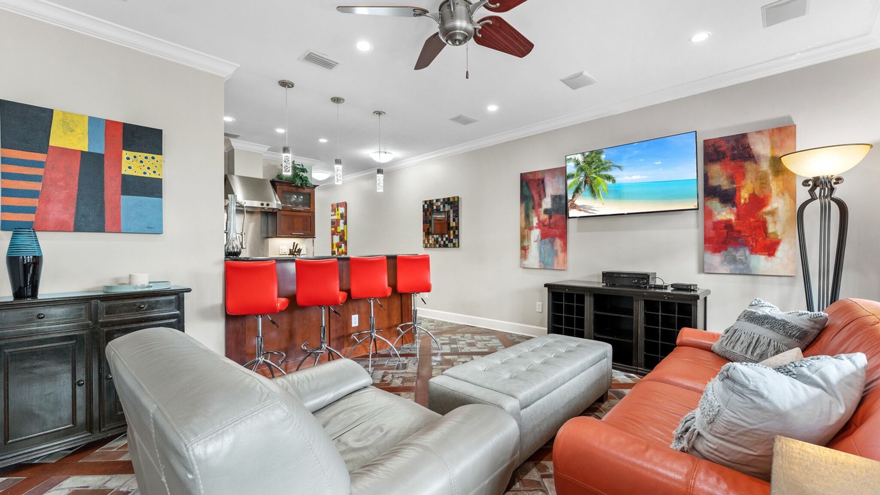 Photo of Livingroom in Baytowne Wharf