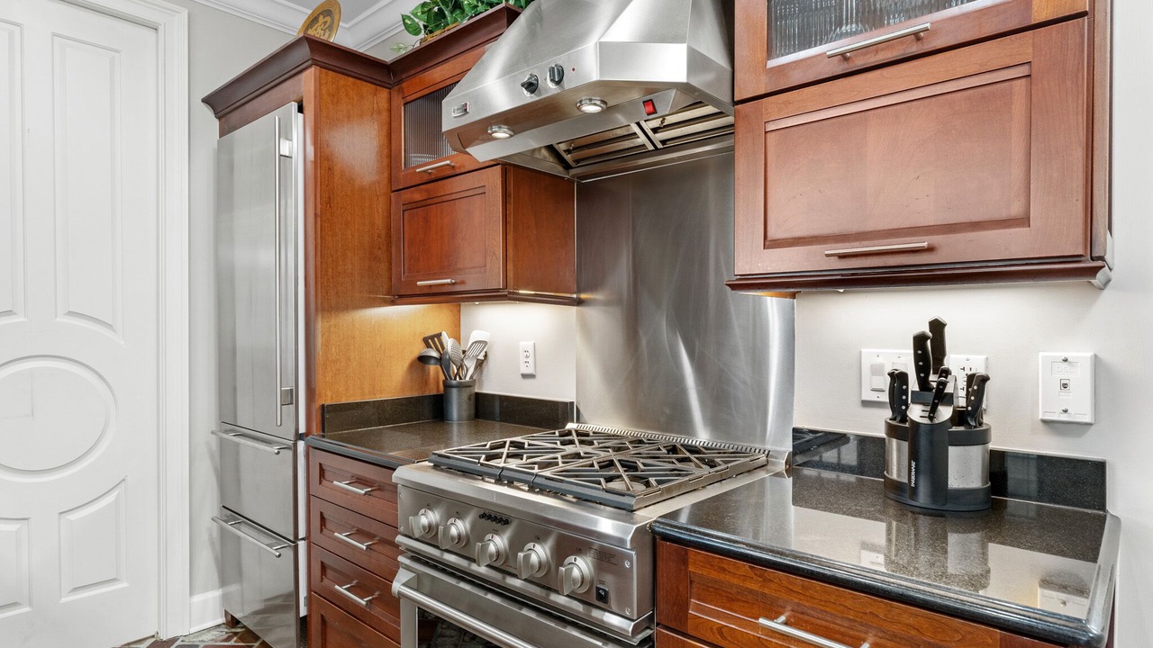 Photo of Kitchen in Baytowne Wharf