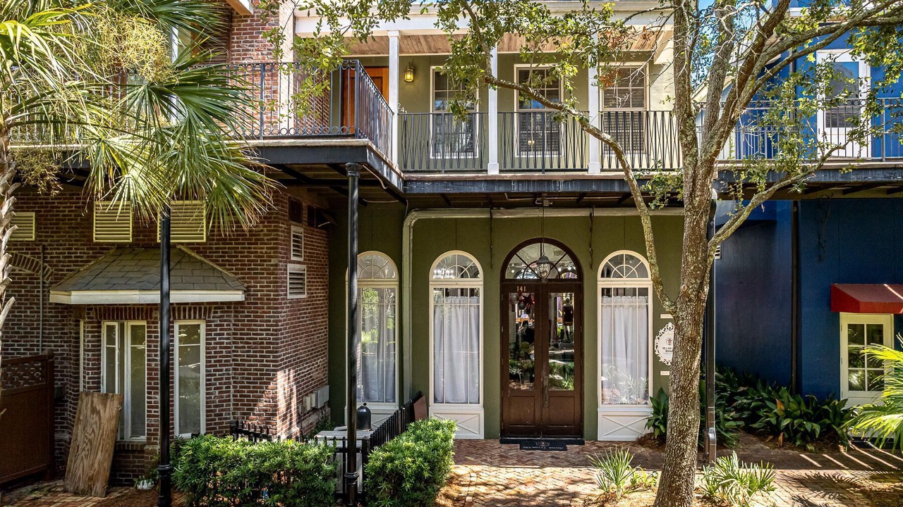 Photo of Outdoor in Baytowne Wharf