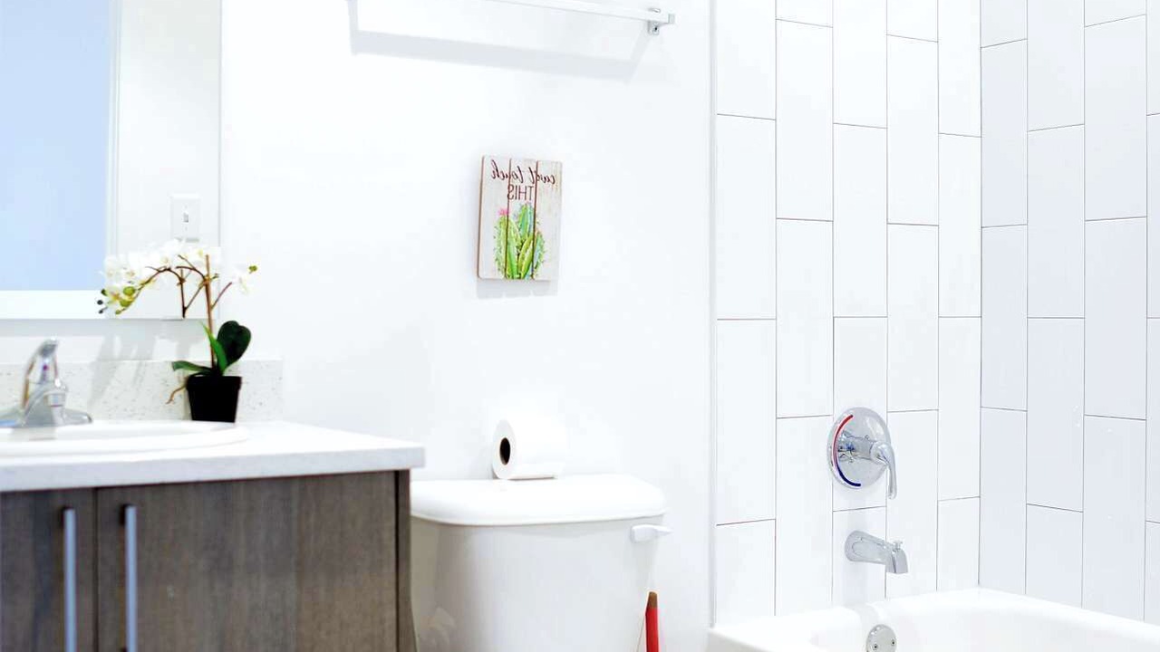Photo of Bathroom in Golden Glades
