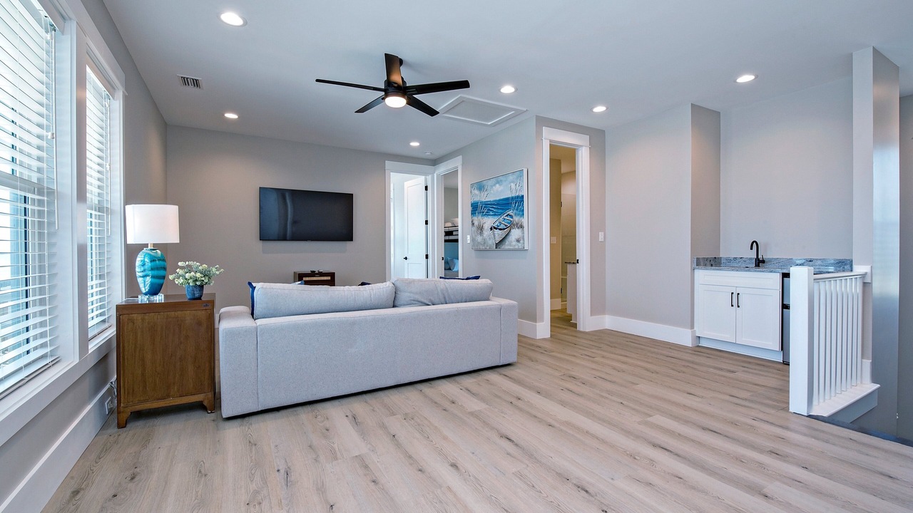 Photo of Livingroom in Surf Side Shores