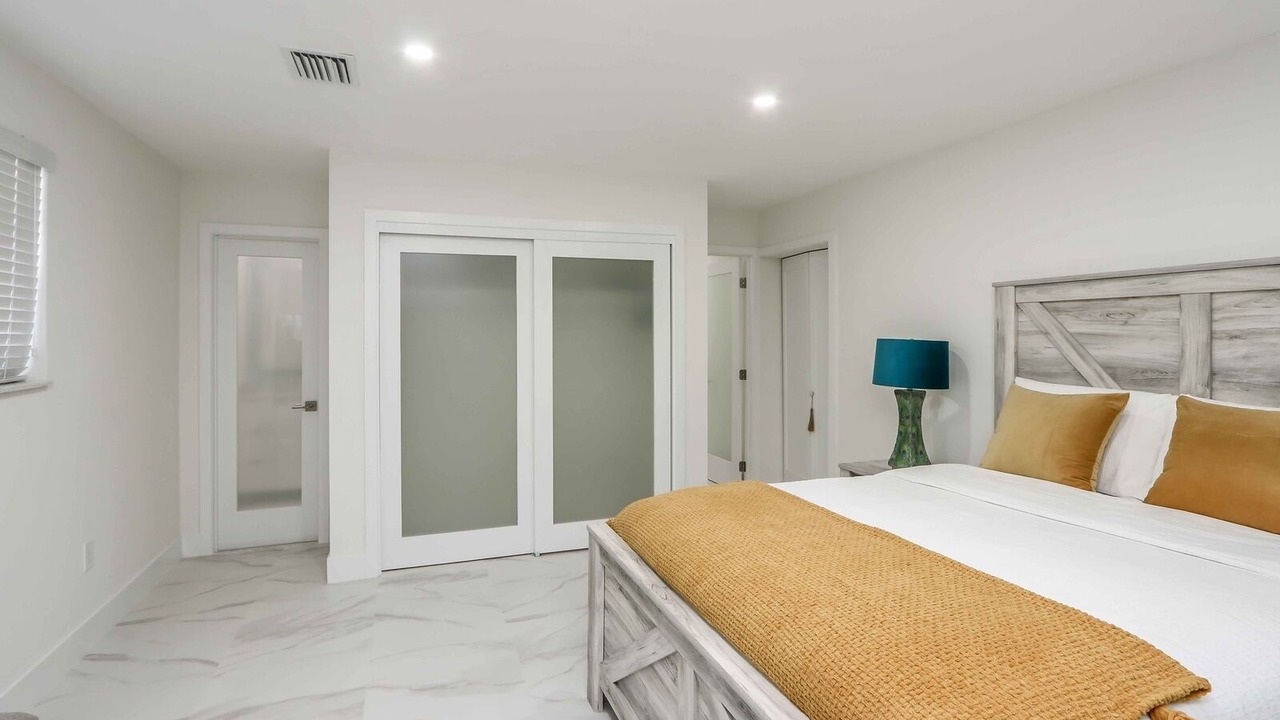 Photo of Bedroom in The Roads