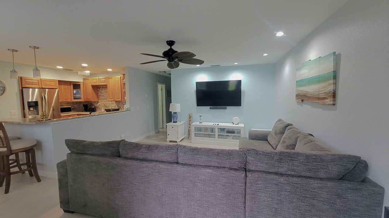 Photo of Livingroom in Hutchinson Island South