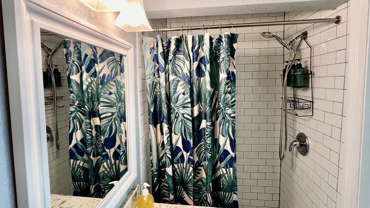 Photo of Bathroom in Parrot Cove