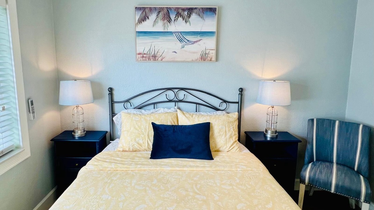 Photo of Bedroom in Parrot Cove