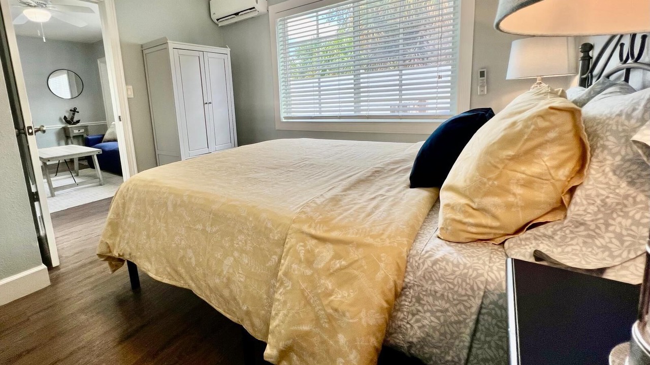 Photo of Bedroom in Parrot Cove
