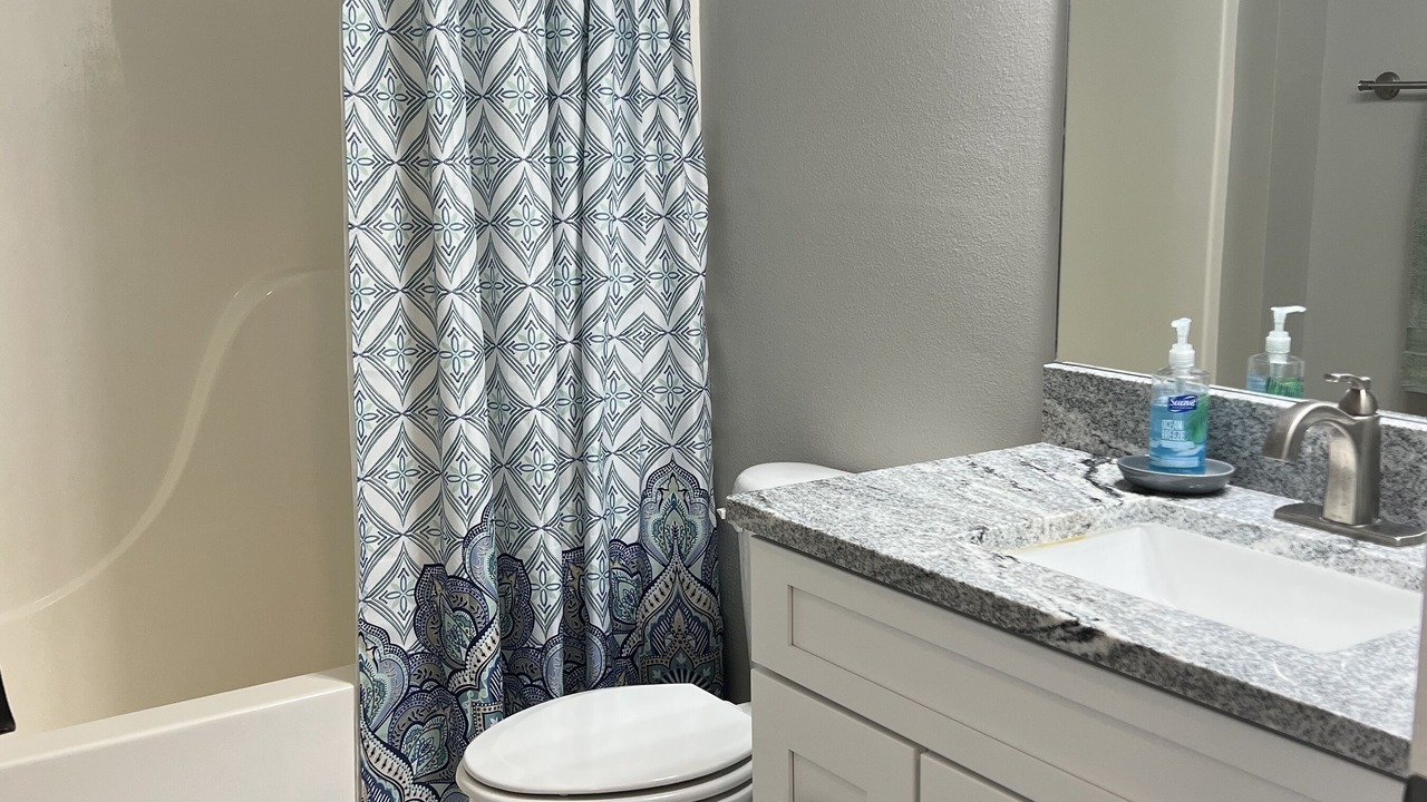 Photo of Bathroom in Candler