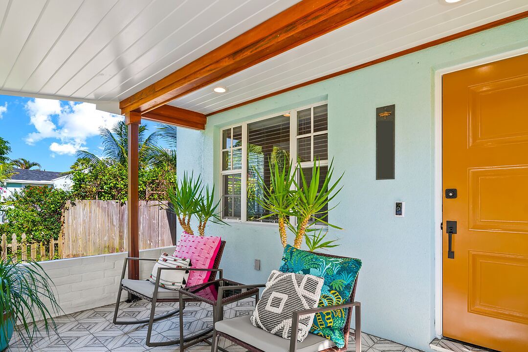 Photo of Patio Balcony in Mango Groves