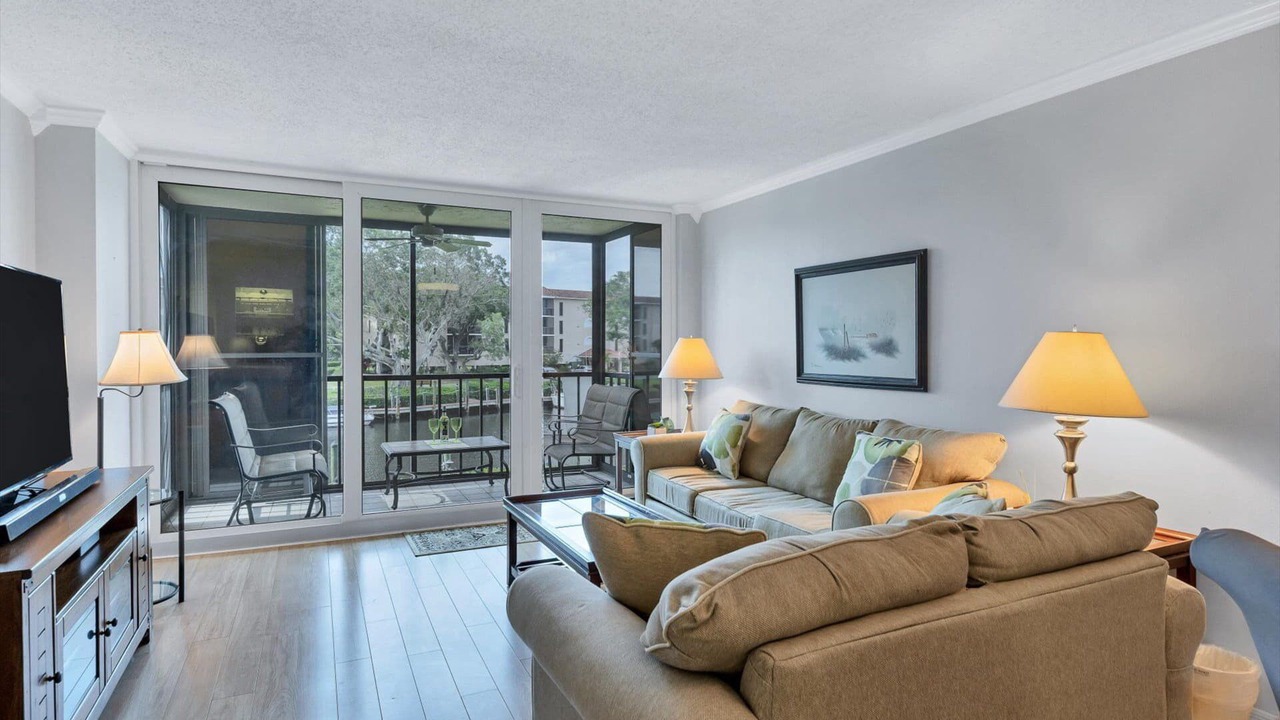Photo of Livingroom in Charlotte Harbor