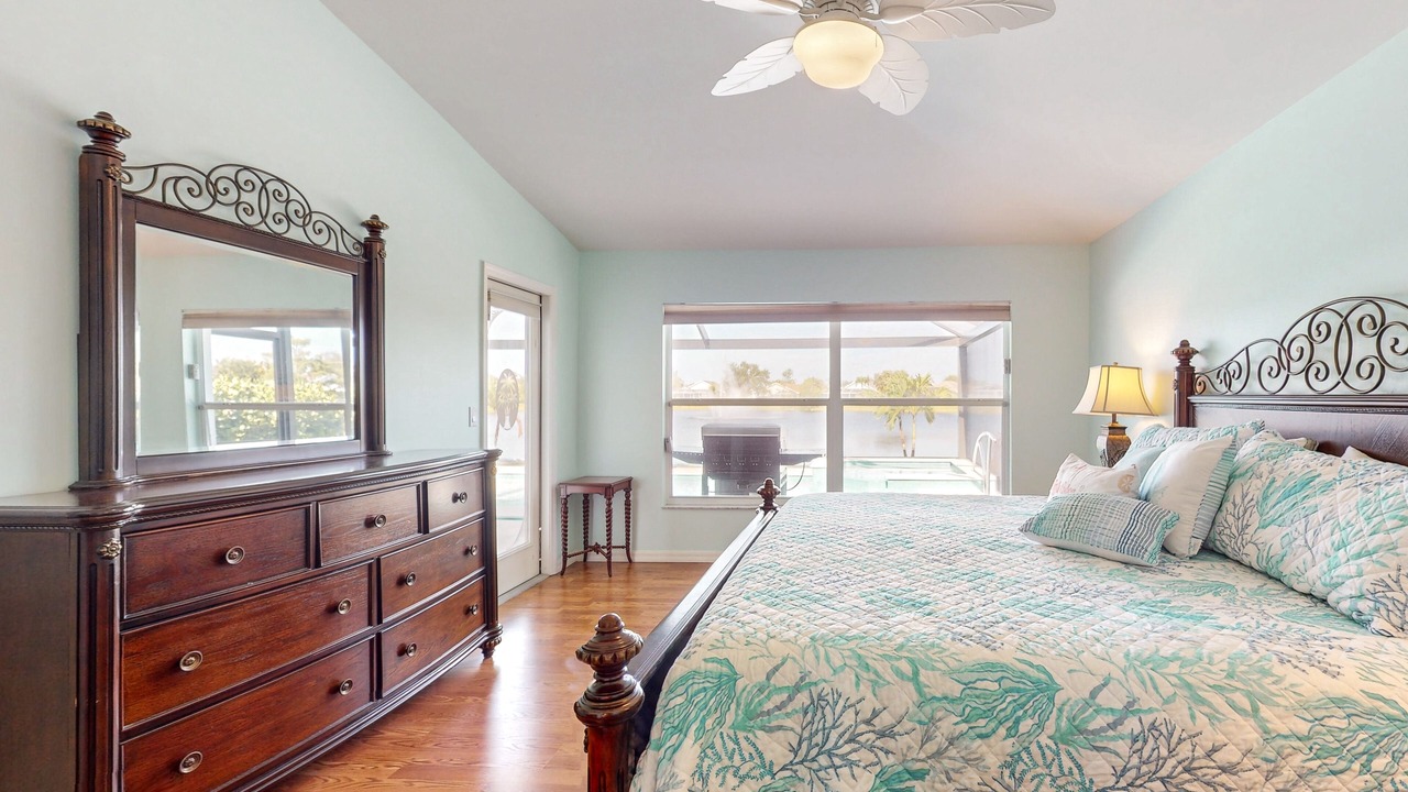 Photo of Bedroom in Beachwalk Isles