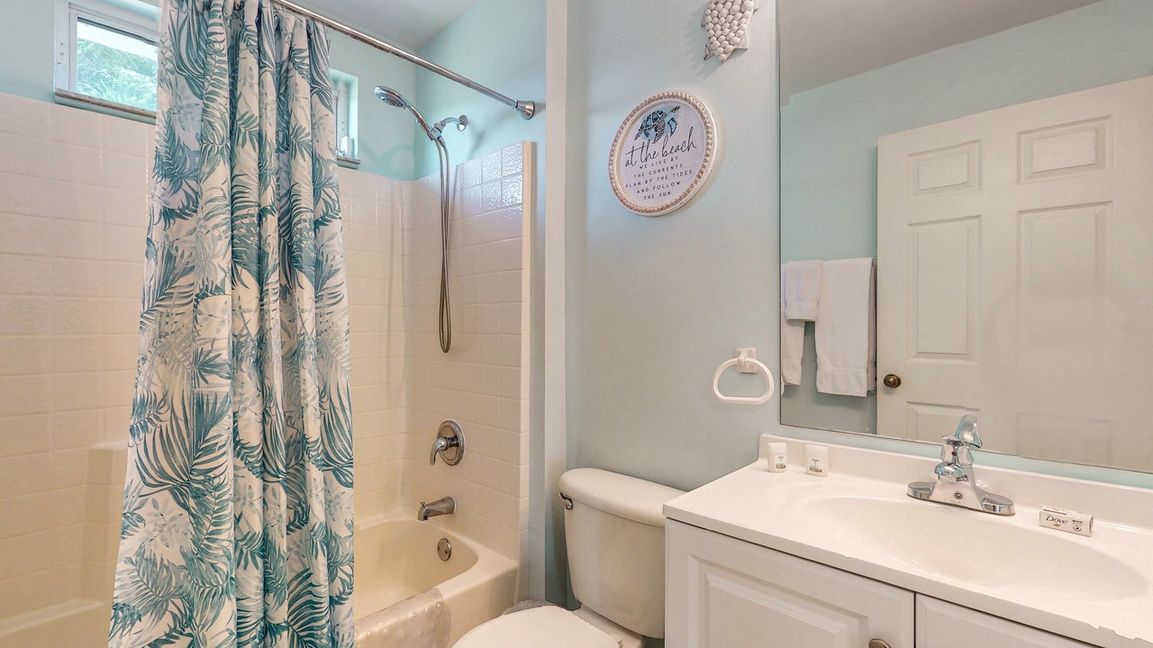 Photo of Bathroom in Beachwalk Isles