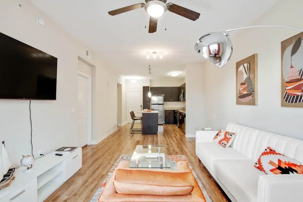 Photo of Livingroom in Carver City - Lincoln Gardens