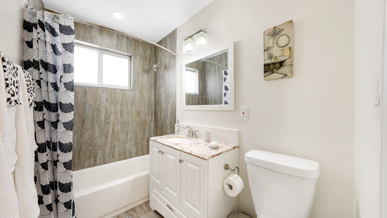 Photo of Bathroom in Melaleuca Gardens