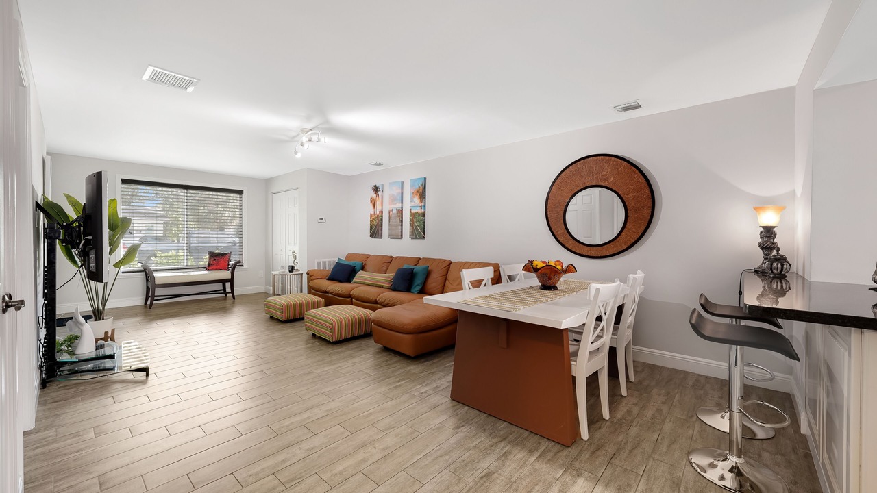 Photo of Bedroom in Melaleuca Gardens