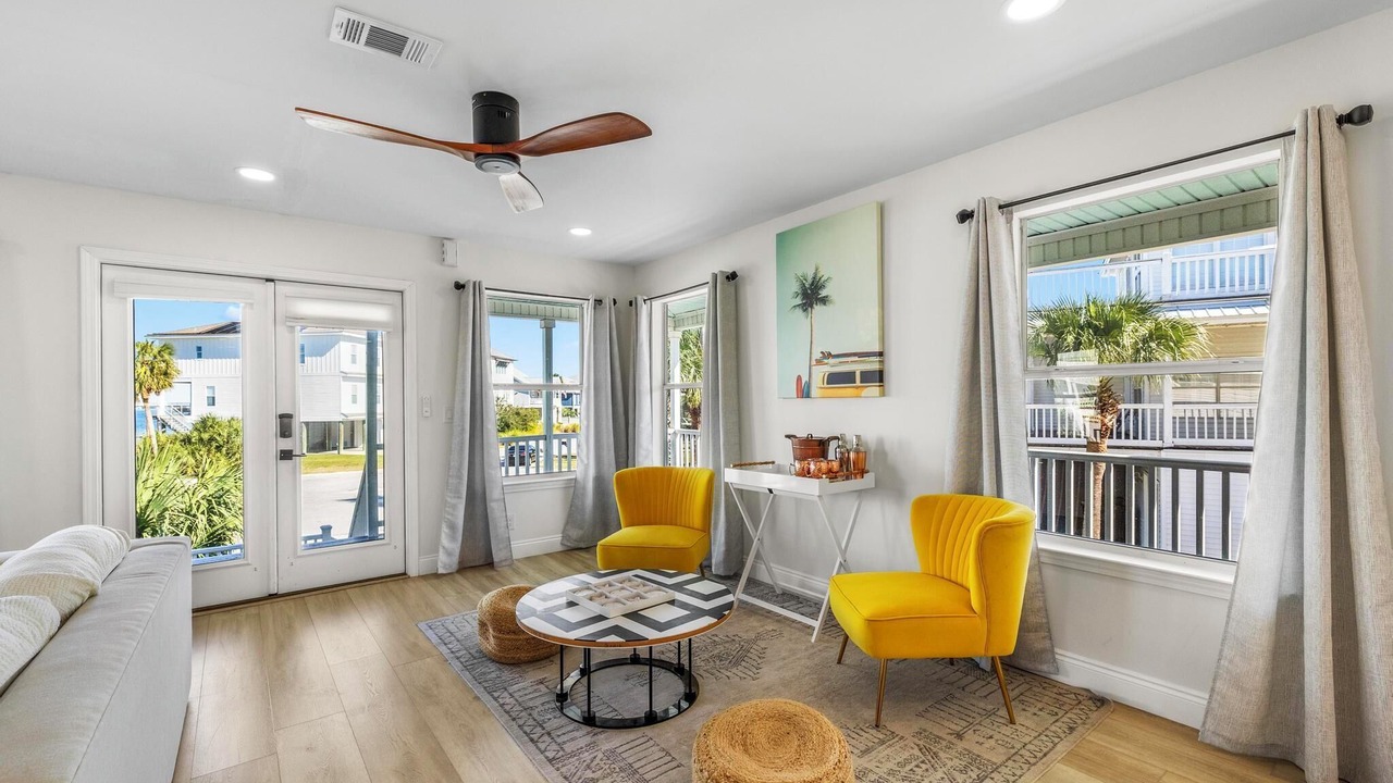 Photo of Livingroom in Pensacola Beach