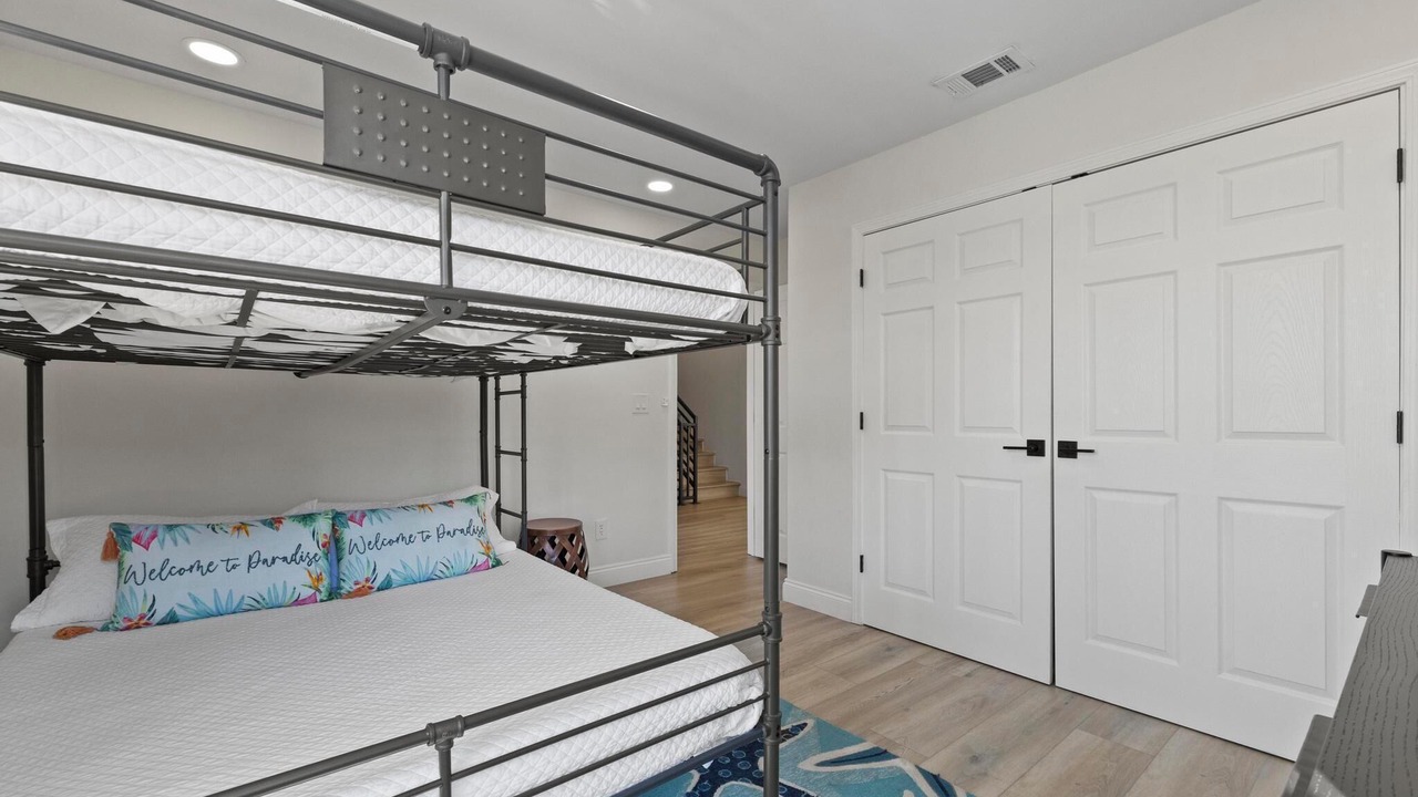 Photo of Bedroom in Pensacola Beach