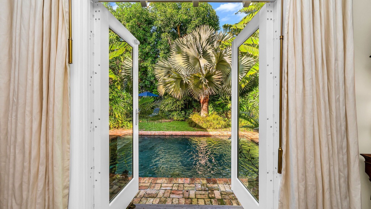 Photo of Outdoor in Poiciana Park II