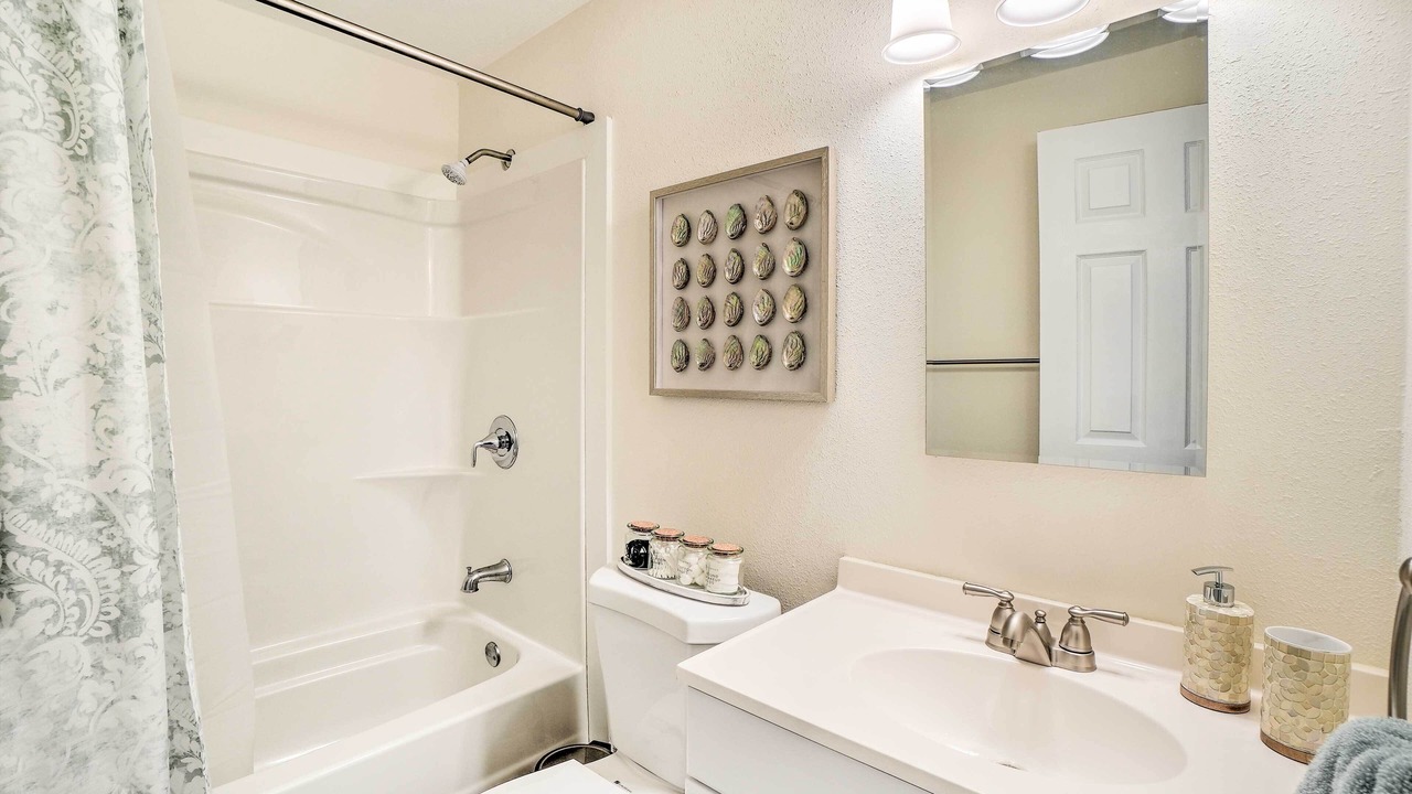 Photo of Bathroom in Tarpon Springs