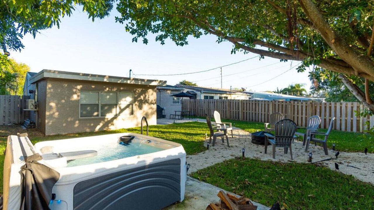 Photo of Patio Balcony in North Andrews Gardens