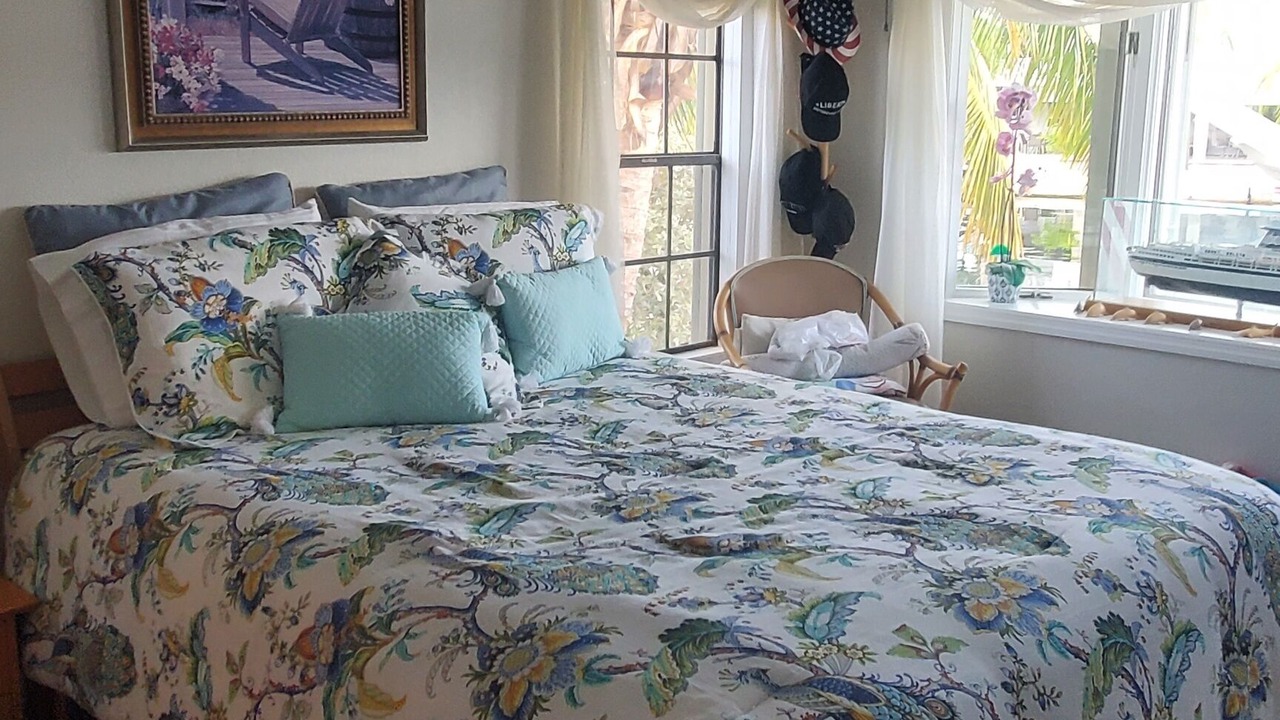 Photo of Bedroom in Cross Key Waterways