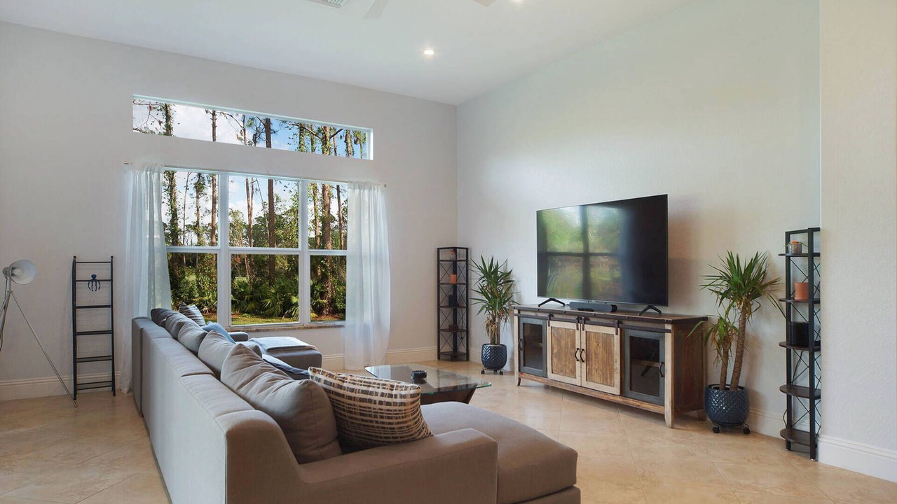 Photo of Livingroom in Fort Myers