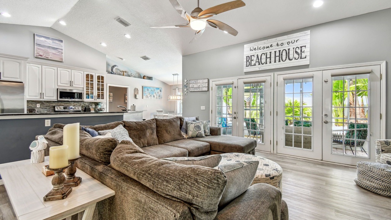 Photo of Livingroom in Harbor Hills