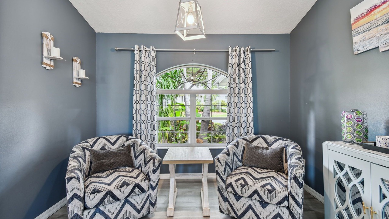 Photo of Livingroom in Harbor Hills