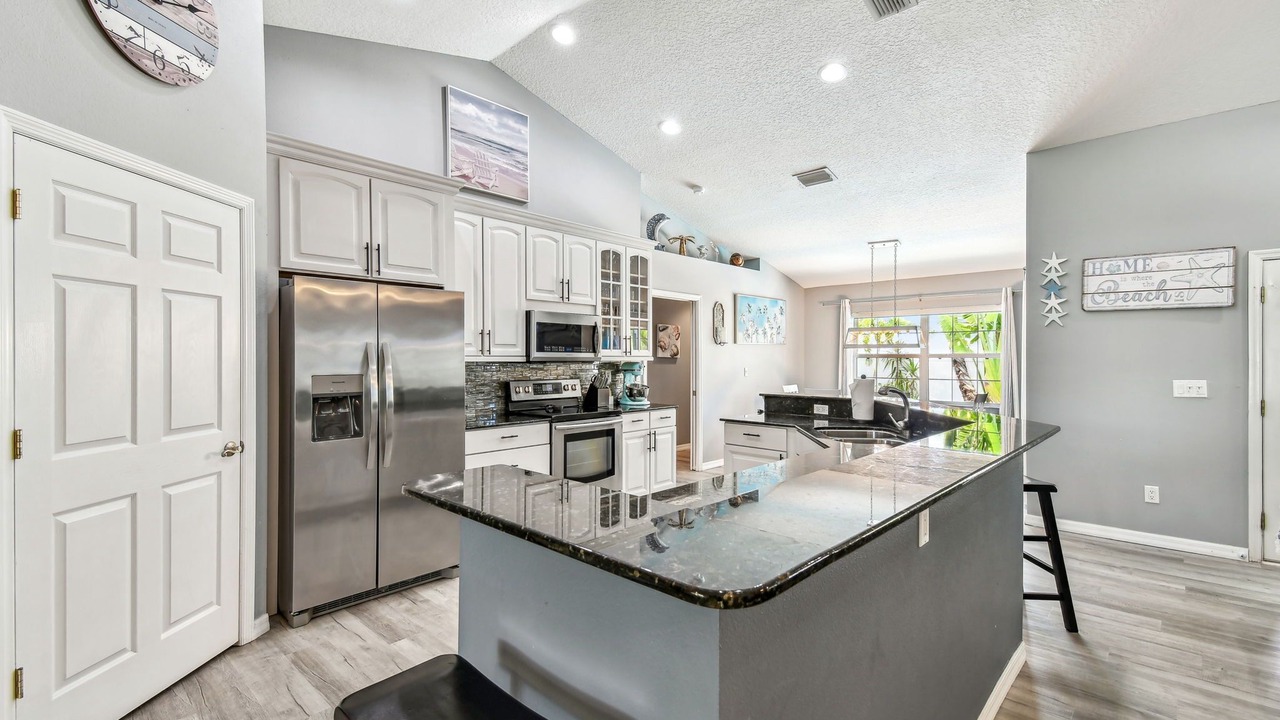 Photo of Kitchen in Harbor Hills