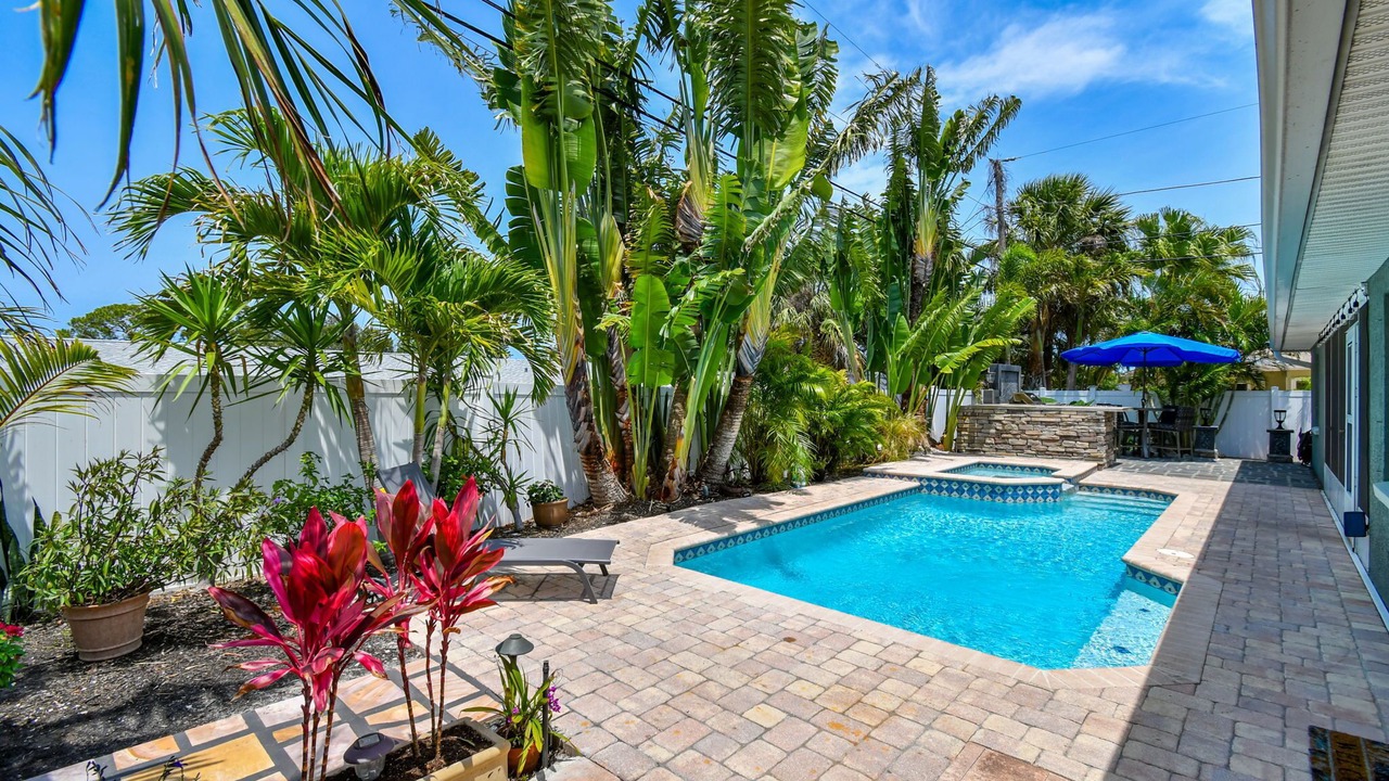 Photo of Outdoor in Harbor Hills