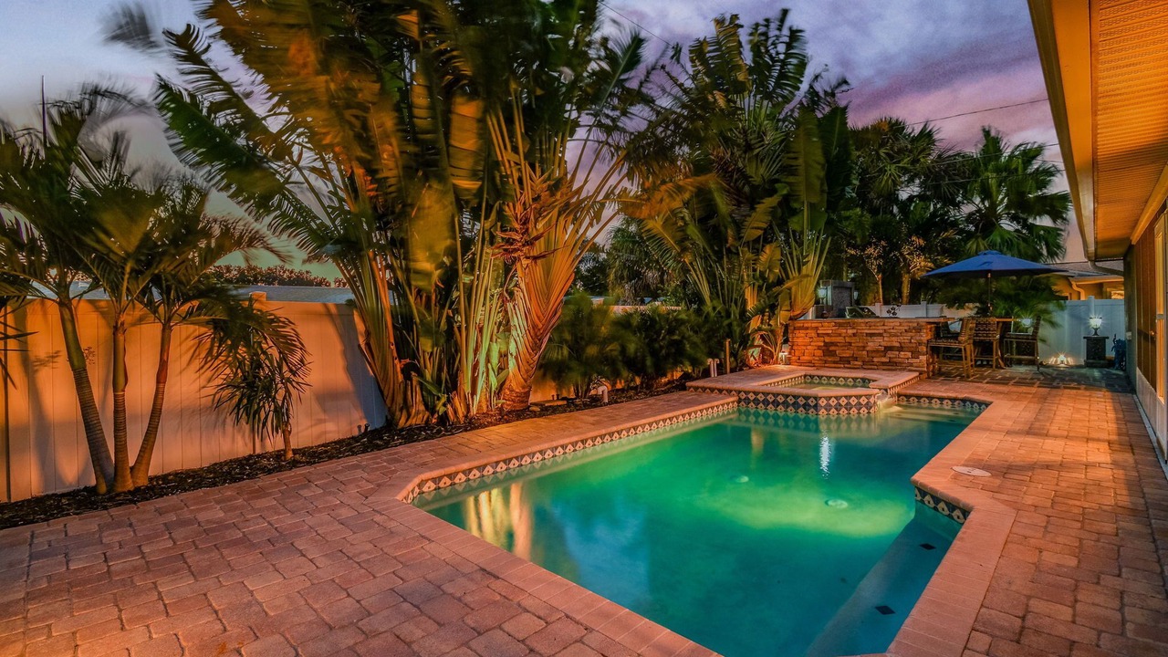 Photo of Outdoor in Harbor Hills